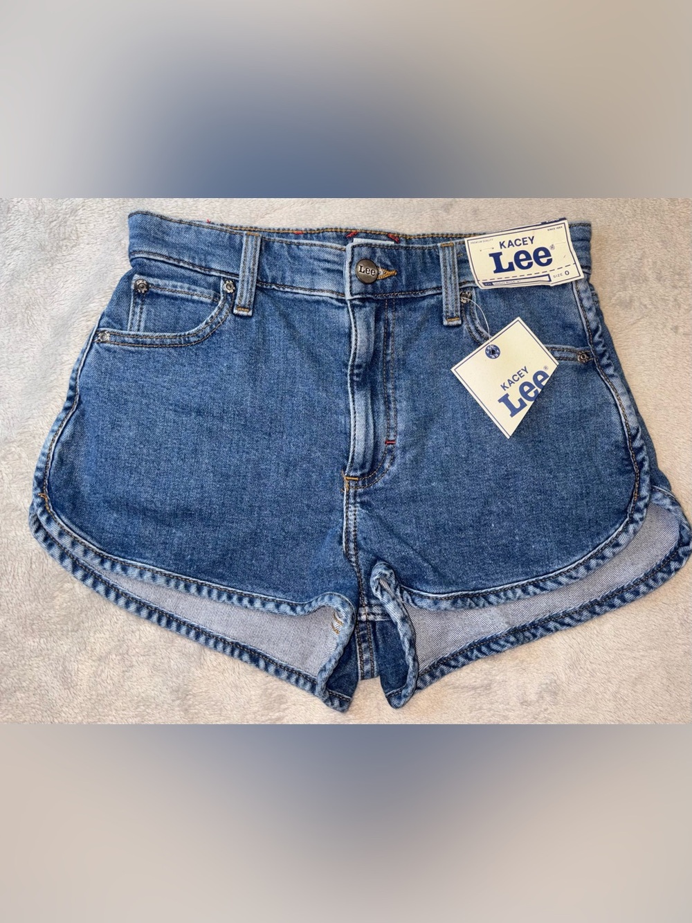 Kacey Lee High-Rise 2” Denim Shorts Size 0 NWT